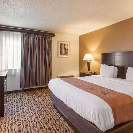 Coratel Plus Suites Wichita West Airport Ngoại thất bức ảnh