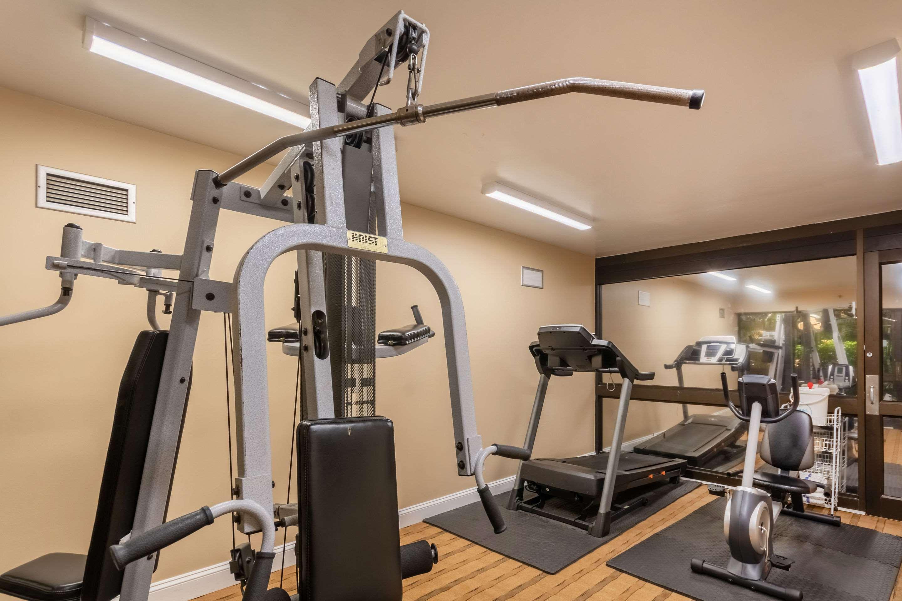 Coratel Plus Suites Wichita West Airport Ngoại thất bức ảnh