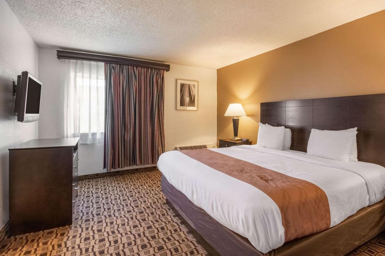 Coratel Plus Suites Wichita West Airport Ngoại thất bức ảnh