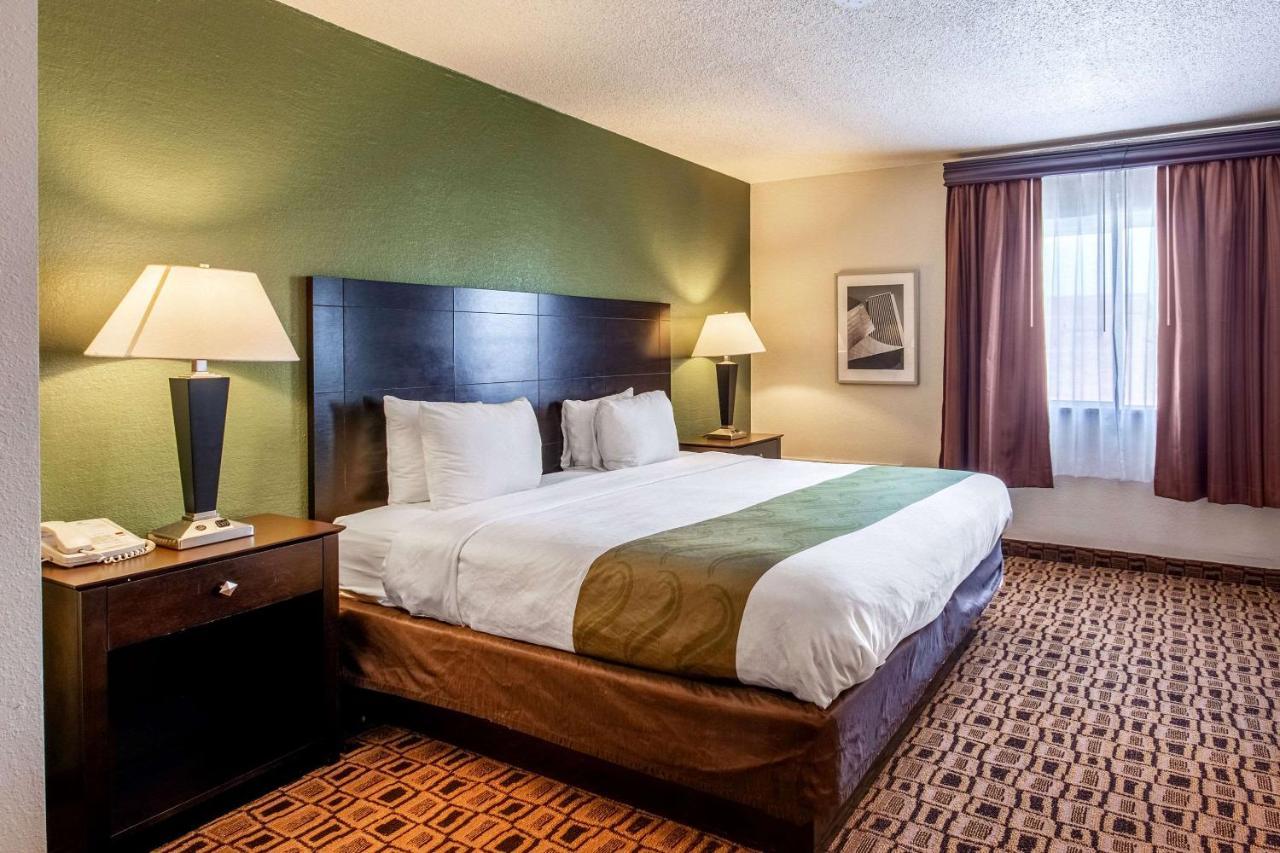 Coratel Plus Suites Wichita West Airport Ngoại thất bức ảnh